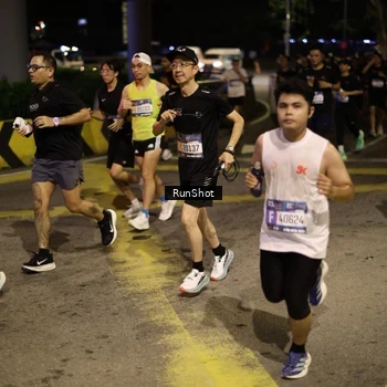 Runner Photo 4272862