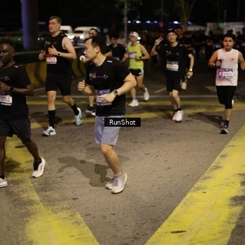 Runner Photo 4272871