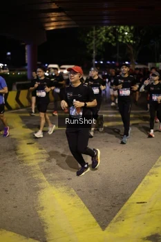 Runner Photo 4272904