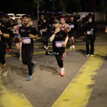 Runner Photo 4272956