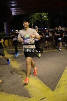 Runner Photo 4272990