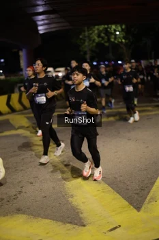 Runner Photo 4273001