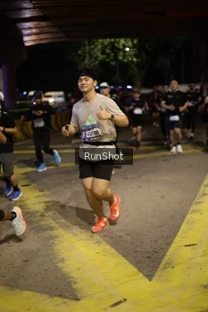 Runner Photo 4273006