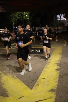 Runner Photo 4273052