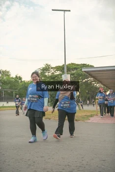 Runner Photo 4273075