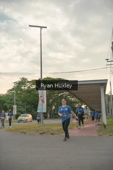 Runner Photo 4273138
