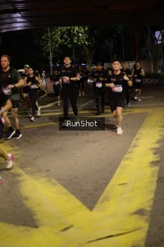 Runner Photo 4273144