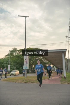Runner Photo 4273145