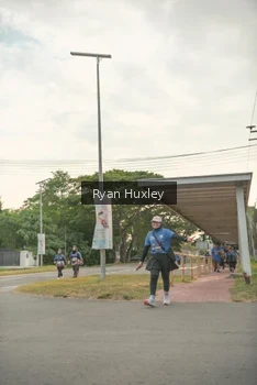 Runner Photo 4273153
