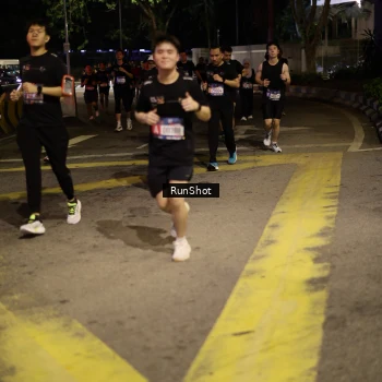 Runner Photo 4273156
