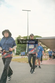 Runner Photo 4273176