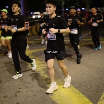 Runner Photo 4273221