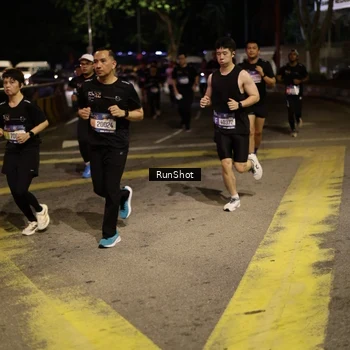 Runner Photo 4273243