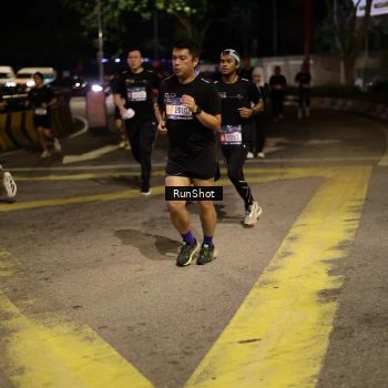 Runner Photo 4273304