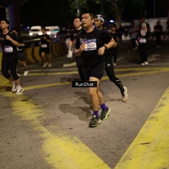 Runner Photo 4273324