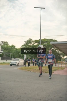 Runner Photo 4273372