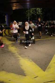 Runner Photo 4273373