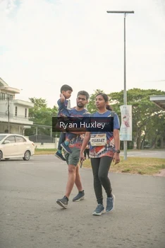 Runner Photo 4273375