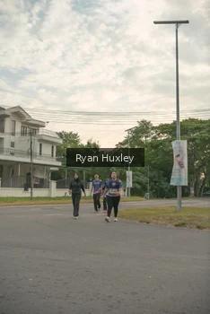 Runner Photo 4273383