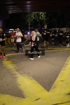 Runner Photo 4273385