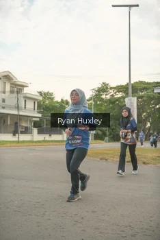Runner Photo 4273392