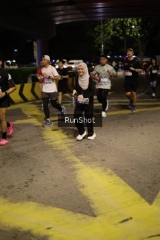 Runner Photo 4273393