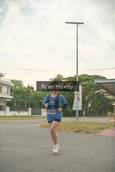 Runner Photo 4273397