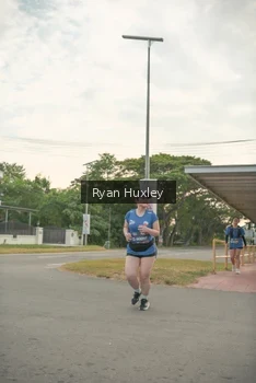 Runner Photo 4273421