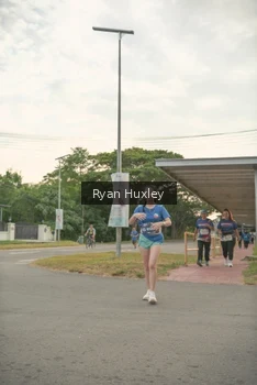 Runner Photo 4273449