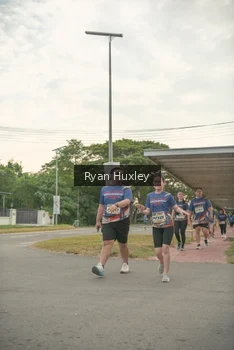 Runner Photo 4273454