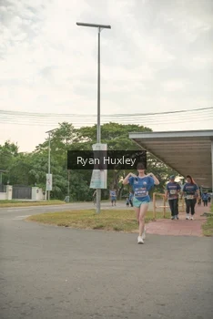 Runner Photo 4273469