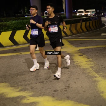 Runner Photo 4273485