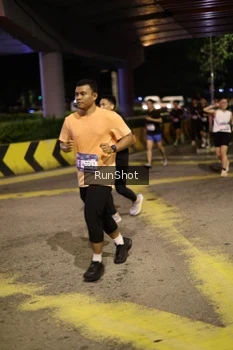 Runner Photo 4273543