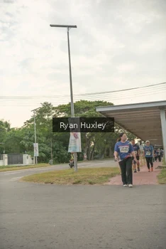 Runner Photo 4273545