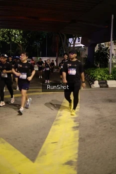 Runner Photo 4273554
