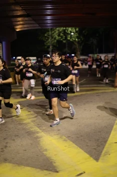 Runner Photo 4273559