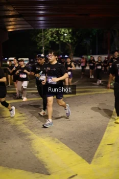 Runner Photo 4273560