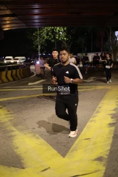 Runner Photo 4273597