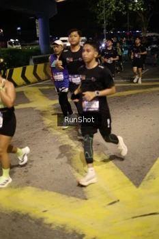 Runner Photo 4273626