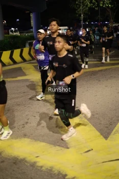 Runner Photo 4273636