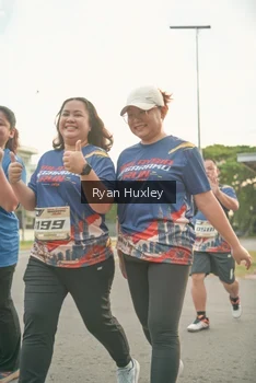 Runner Photo 4273643