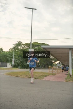 Runner Photo 4273651