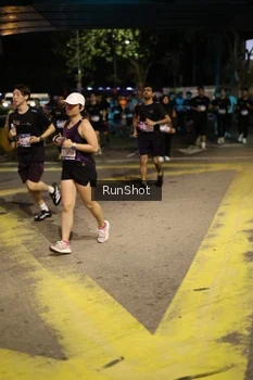 Runner Photo 4273704