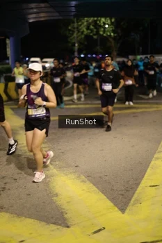 Runner Photo 4273713