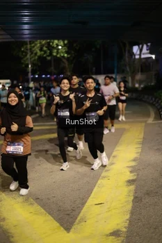 Runner Photo 4273733