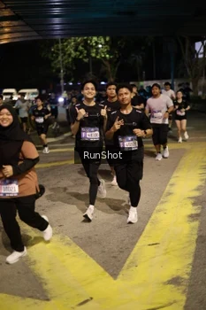 Runner Photo 4273734