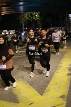 Runner Photo 4273735