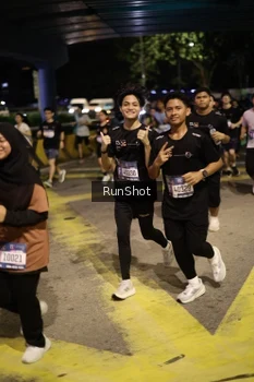 Runner Photo 4273741