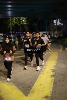 Runner Photo 4273750