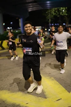 Runner Photo 4273755